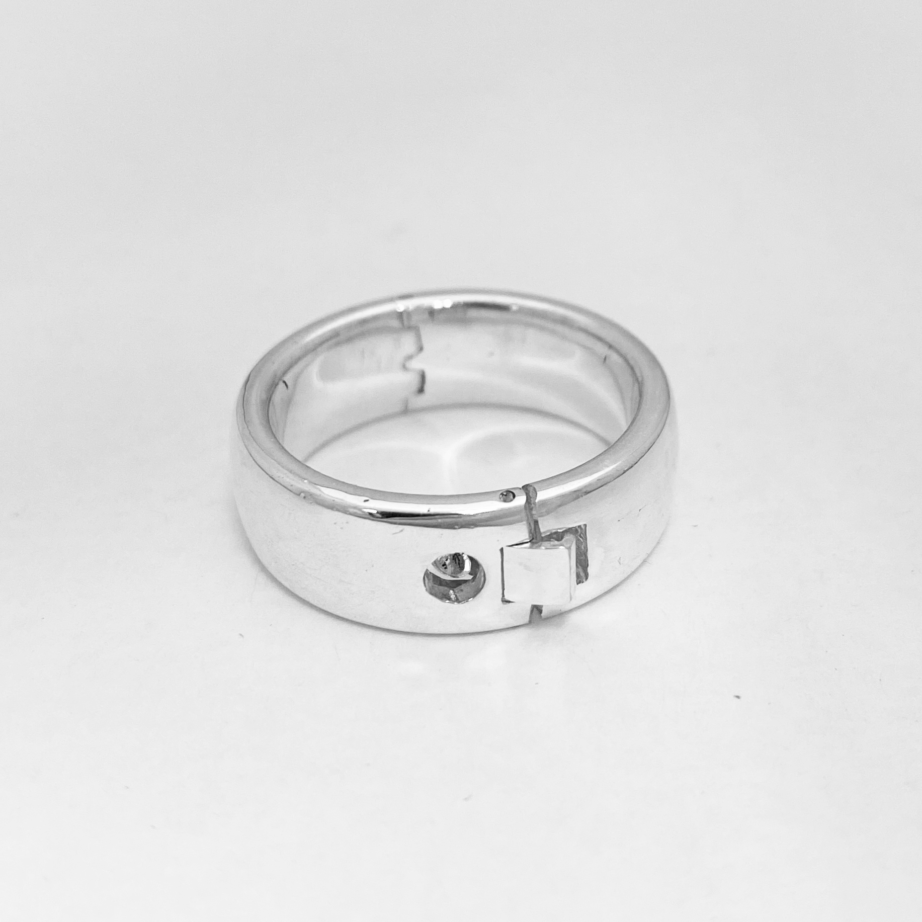 Hinged Pulley Ring