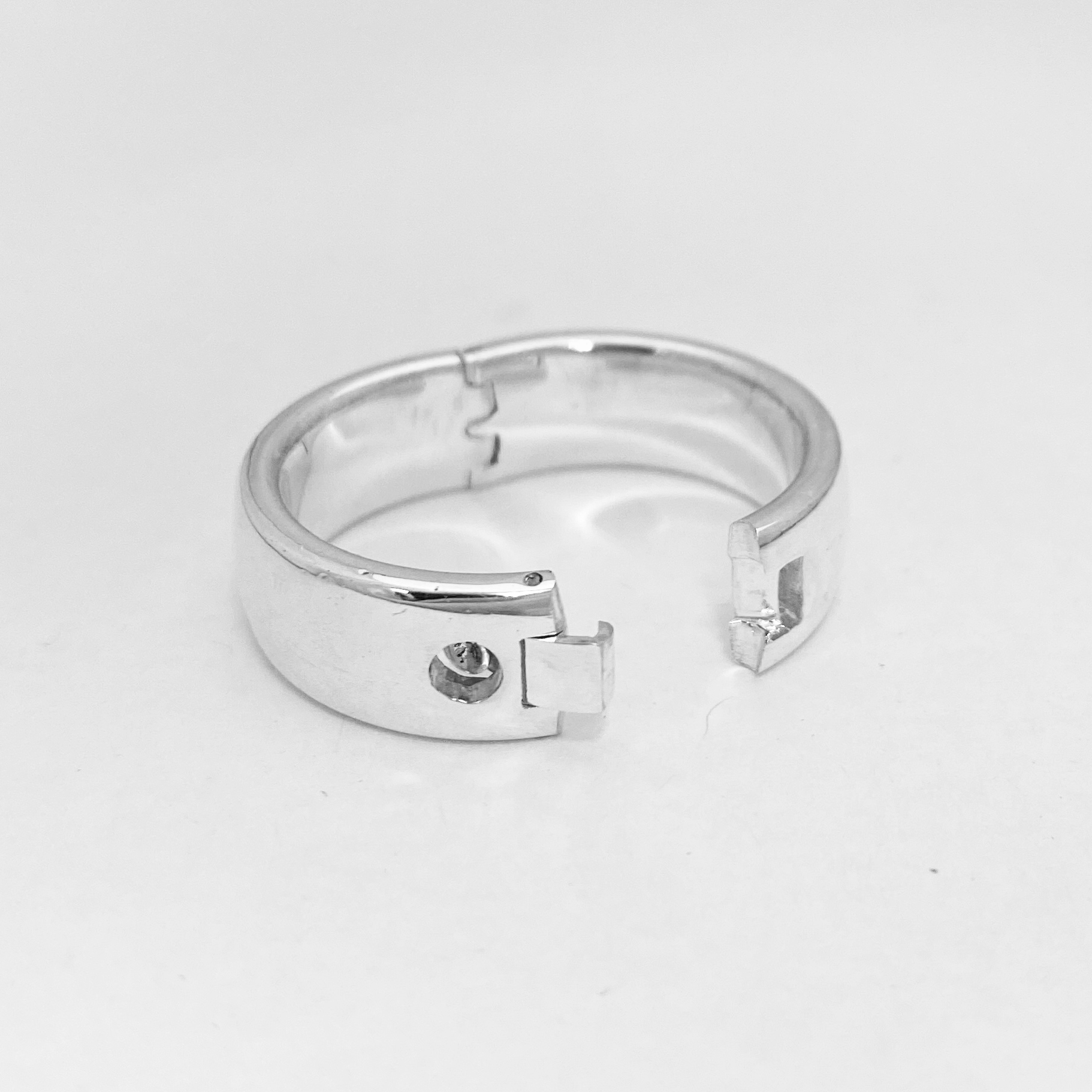 Hinged Pulley Ring